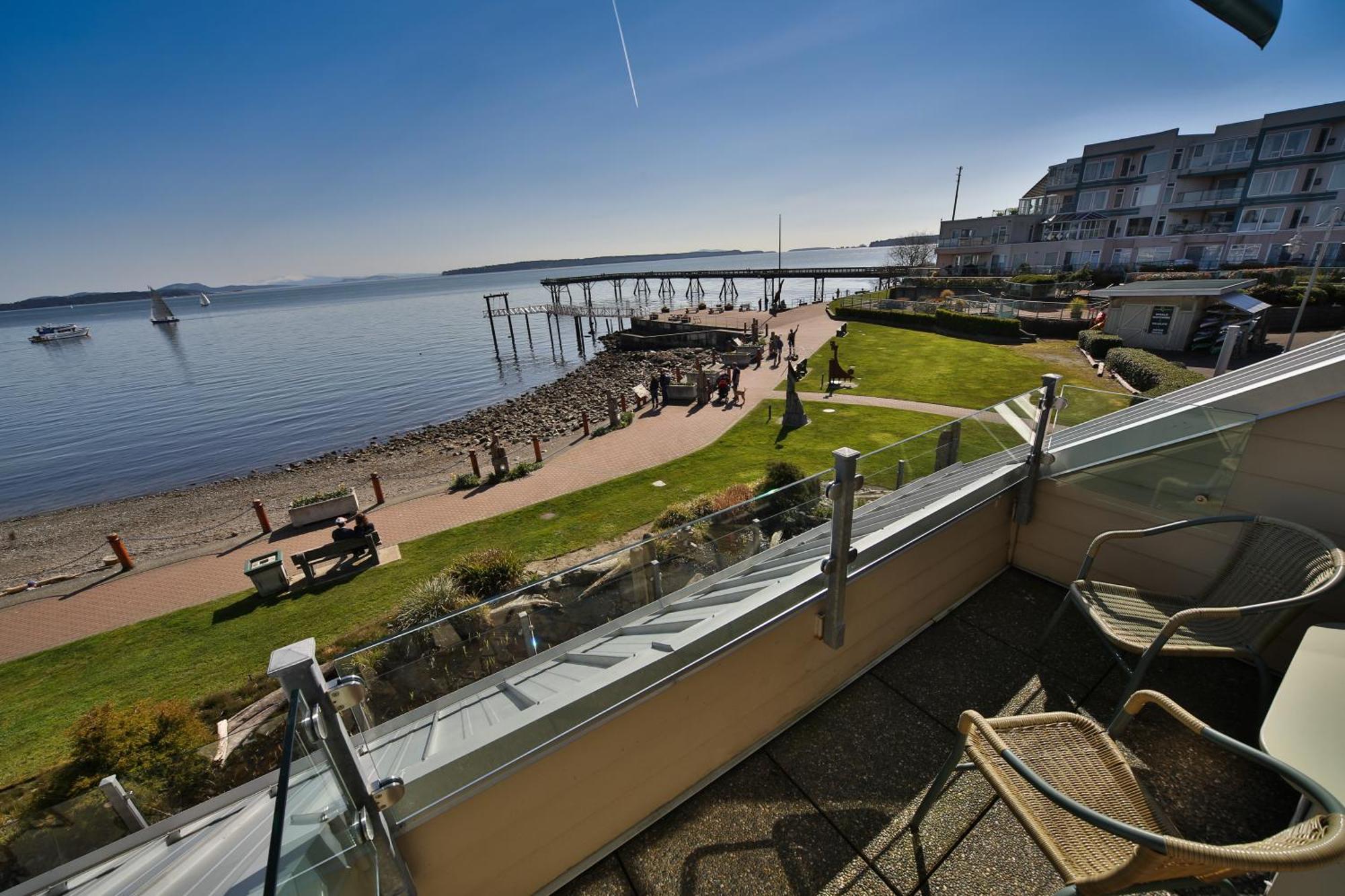 Sidney Waterfront Inn & Suites المظهر الخارجي الصورة